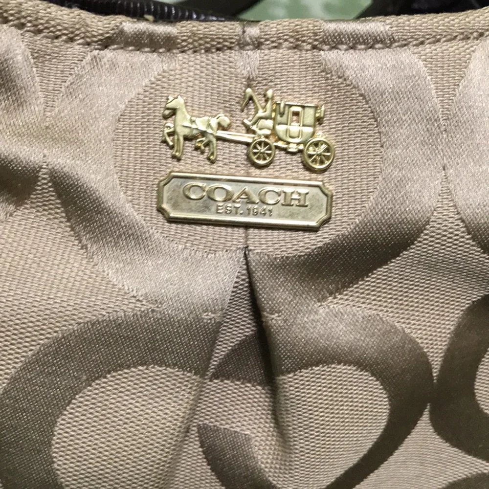 Coach-Purse - Picture 2 of 13